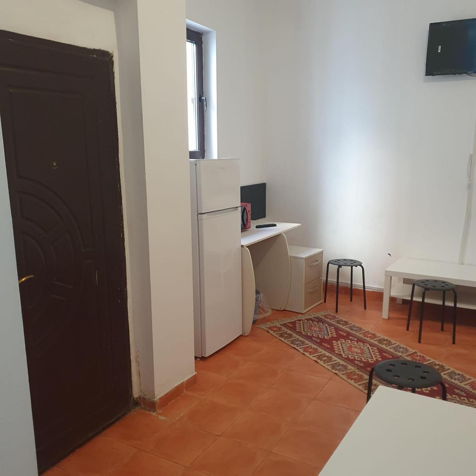 Cazare - Accommodation Букурещ Екстериор снимка